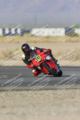 media/Oct-06-2024-Race Pace (Sun) [[d7d39ec7ad]]/4-Turn 15 (815am)/